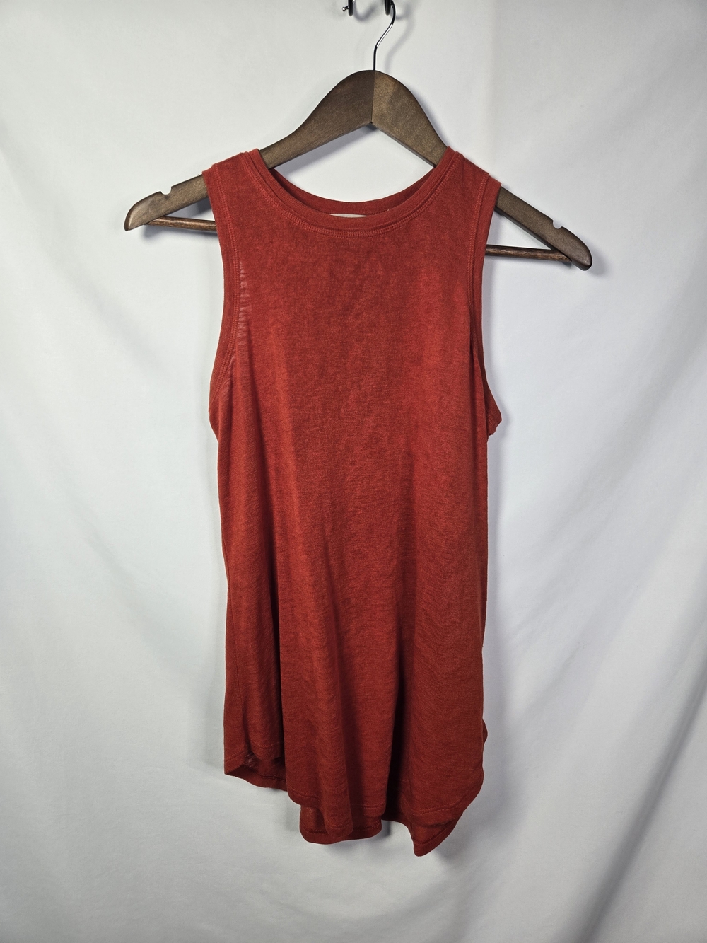 Athleta Red Sleeveless Tank Top – XS, Lightweight Breathable Knit